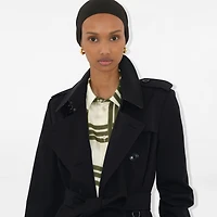 Long Chelsea Heritage Trench Coat in Black - Women, Cotton Gabardine | Burberry® Official