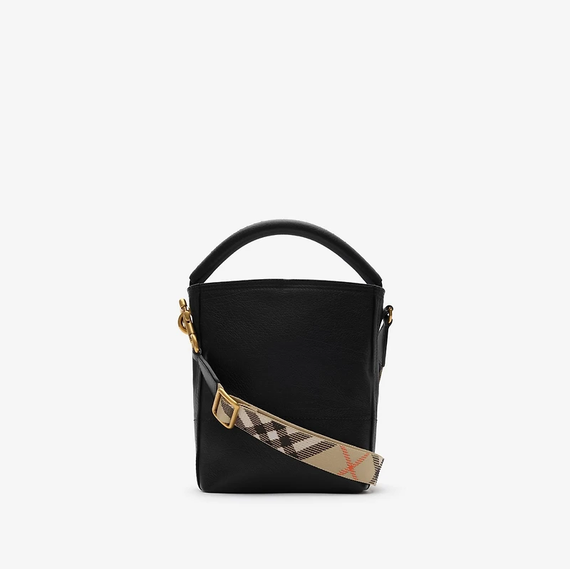 Mini B Clip Bucket Bag​ in Black - Women, Leather | Burberry® Official