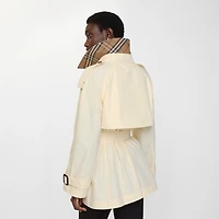 Short Lightweight Cotton Fitzrovia Trench Coat in Ceramic white - Women | Burberry® Official