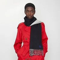 Reversible Cashmere Scarf in Black/mitten | Burberry® Official