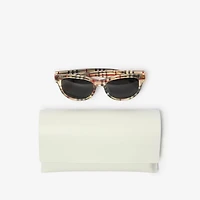 Check Round Sunglasses in Vintage check | Burberry® Official