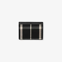 Bloomsbury Zip Wallet & Cardcase​ in Black/calico beige - Women, Leather | Burberry® Official