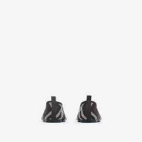 Check Knit Baby Ballerinas in Mahogany - Women | Burberry® Official