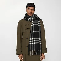Wide Check Cashmere Scarf in Black/calico | Burberry® Official