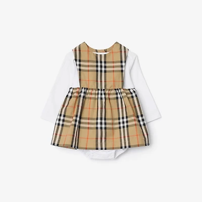 Check Cotton Three-piece Baby Gift Set in Sand beige - Children | Burberry® Official