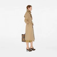 Long Waterloo Heritage Trench Coat in Honey beige - Women, Cotton Gabardine | Burberry® Official