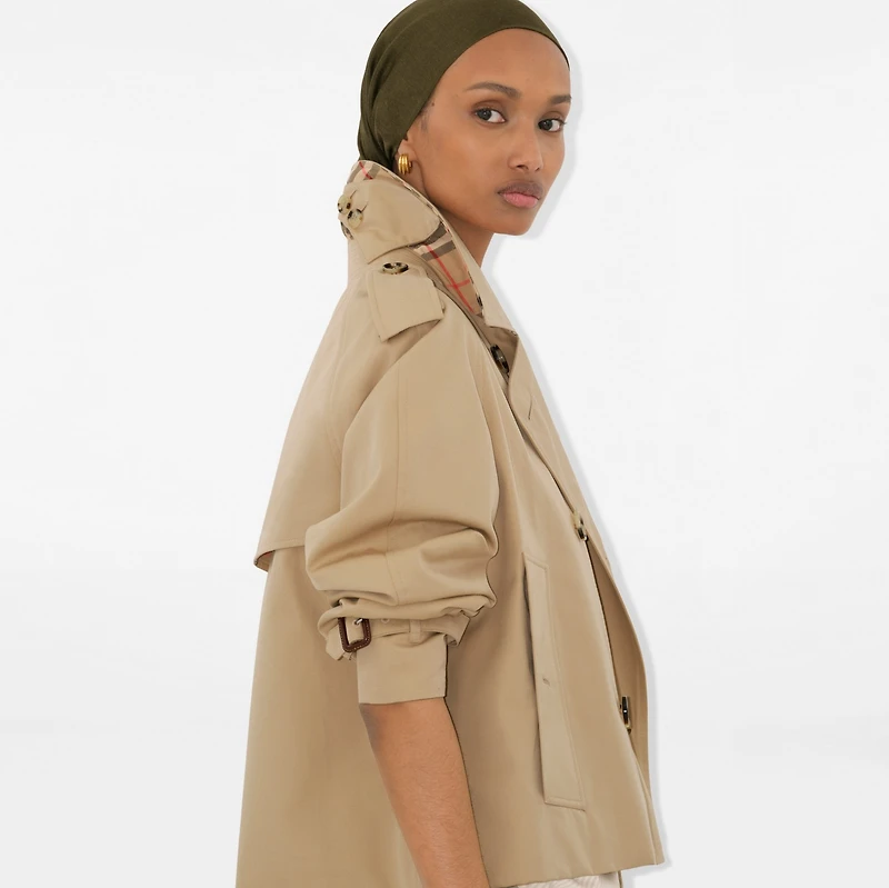 Cropped Gabardine Mayfair Trench Jacket in Honey beige - Women, Cotton | Burberry® Official