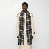 Check British Wool Scarf in Navy | Burberry® Official