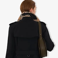 Long Waterloo Heritage Trench Coat in Black - Women, Cotton Gabardine | Burberry® Official