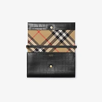 Cotswolds Chain Strap Wallet in Black - Women | Burberry® Official