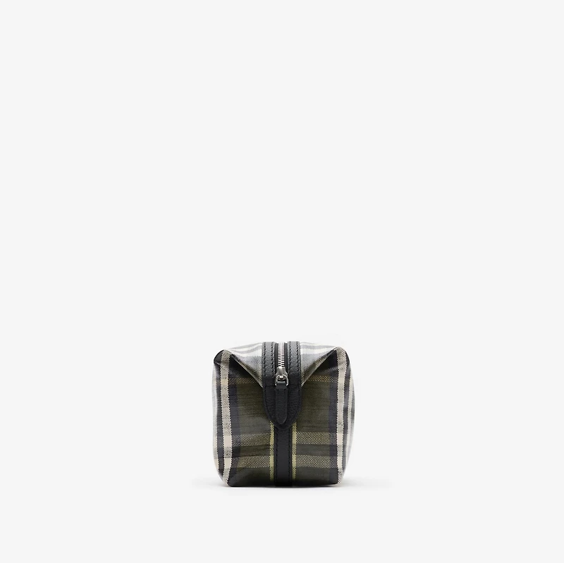 Highlands Travel Pouch in Thicket green - Men | Burberry® Official