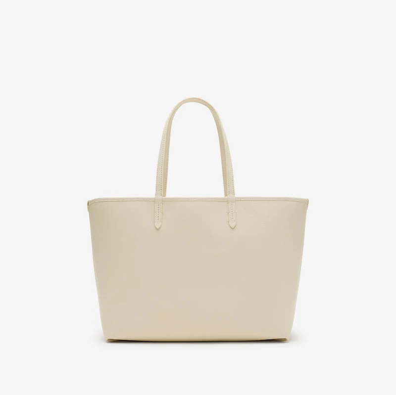 Medium Reversible Bloomsbury Tote​ in Soap beige/light beige - Women | Burberry® Official