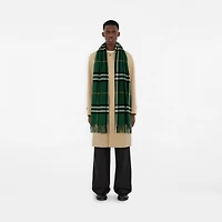 Wide Check Cashmere Scarf in Dark fern green | Burberry® Official