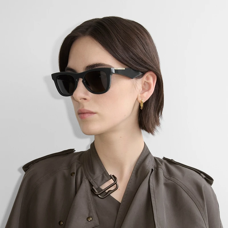 Arch Facet Sunglasses in Black | Burberry® Official