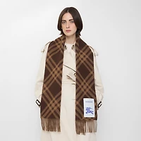 Check Cashmere Scarf in Treacle brown | Burberry® Official