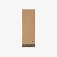 Reversible Cashmere Scarf in Camel/black | Burberry® Official