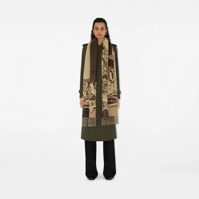 Tower Bridge Cashmere Scarf in Sand | Burberry® Official