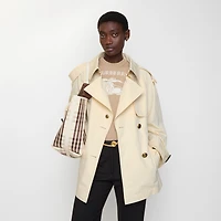 Short Lightweight Cotton Fitzrovia Trench Coat in Ceramic white - Women | Burberry® Official