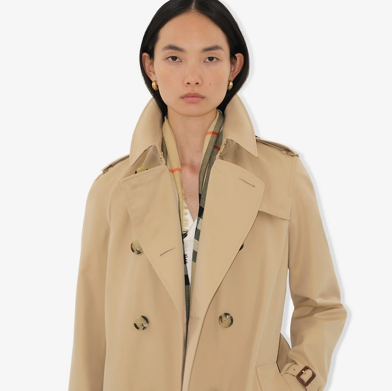 Long Kensington Heritage Trench Coat in Honey - Women, Cotton Gabardine | Burberry® Official