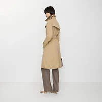 Long Chelsea Heritage Trench Coat in Honey - Women, Cotton Gabardine | Burberry® Official