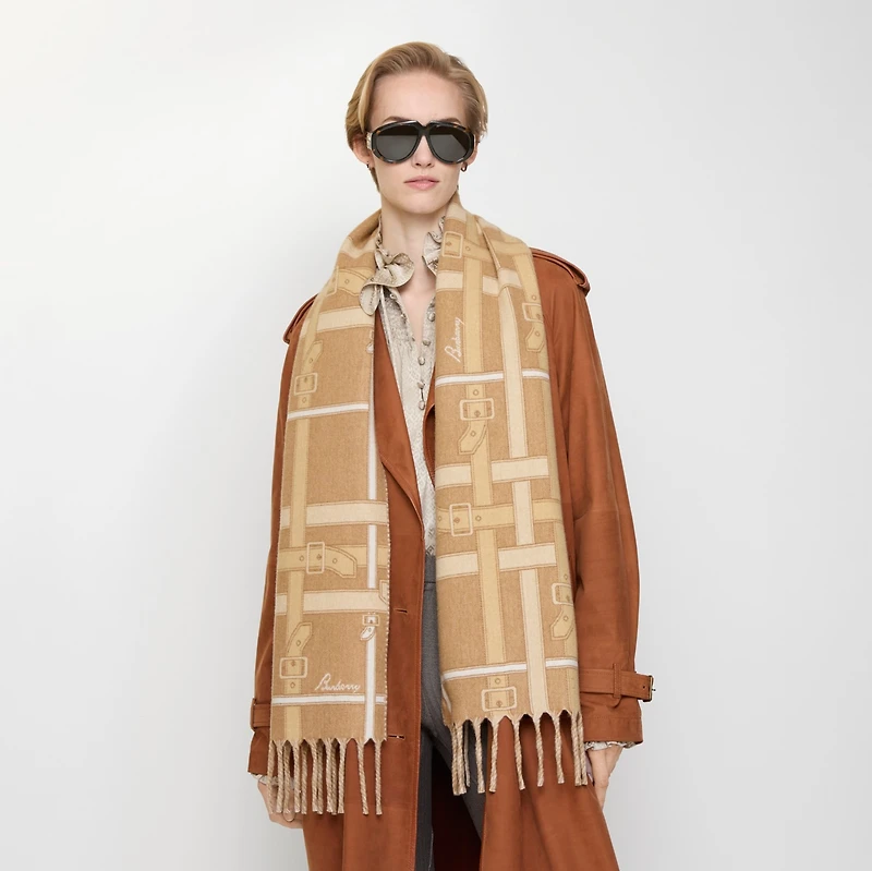 Belt Check Cashmere Scarf in Finch beige | Burberry® Official