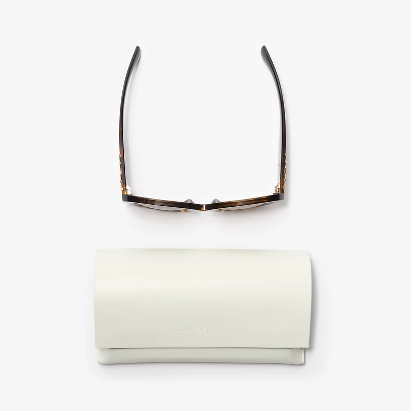 Heritage Round Sunglasses in Dark havana - Women | Burberry® Official