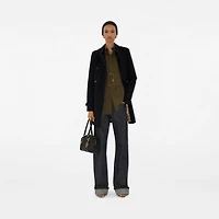 Short Chelsea Heritage Trench Coat in Black - Women, Cotton Gabardine | Burberry® Official