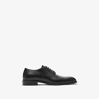 Leather Carlyle Stamp Derby Shoes in Black - Men | Burberry® Official
