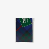 Ivy and Sandalwood Candle in Ivy green | Burberry® Official