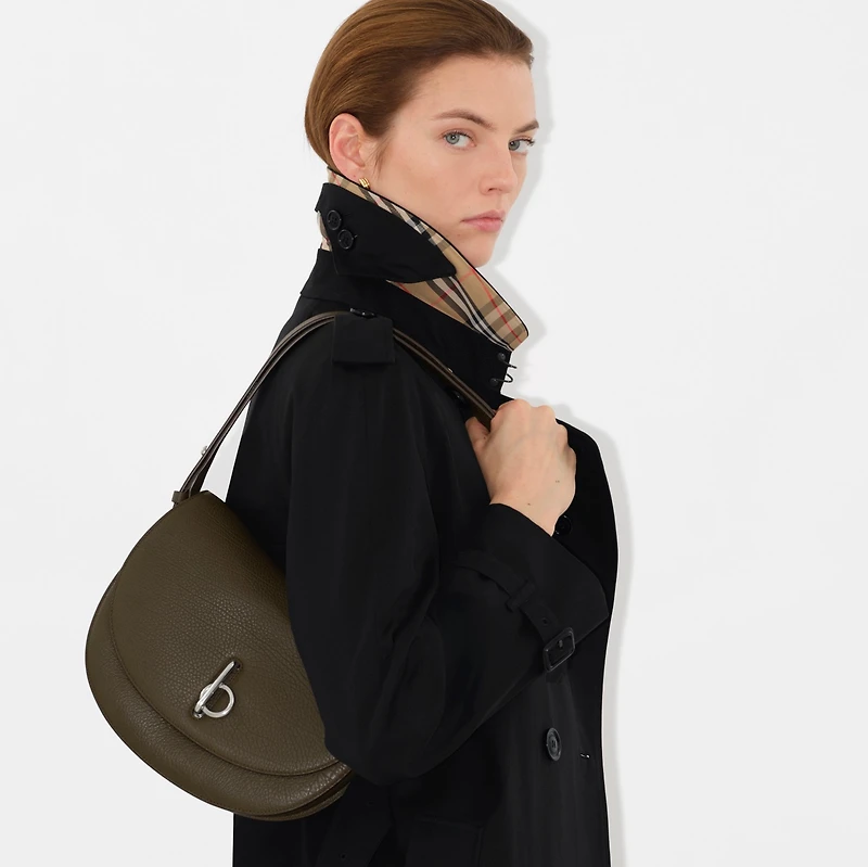 Long Waterloo Heritage Trench Coat in Black - Women, Cotton Gabardine | Burberry® Official