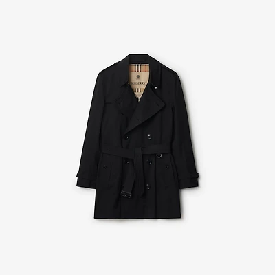 Short Kensington Heritage Trench Coat in Black - Men, Cotton Gabardine | Burberry® Official