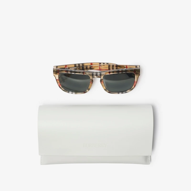 Check Square Sunglasses in Vintage check | Burberry® Official