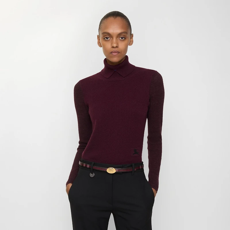 Thin Reversible Check Knight Stamp Belt​ in Mahogany red/gold - Women | Burberry® Official
