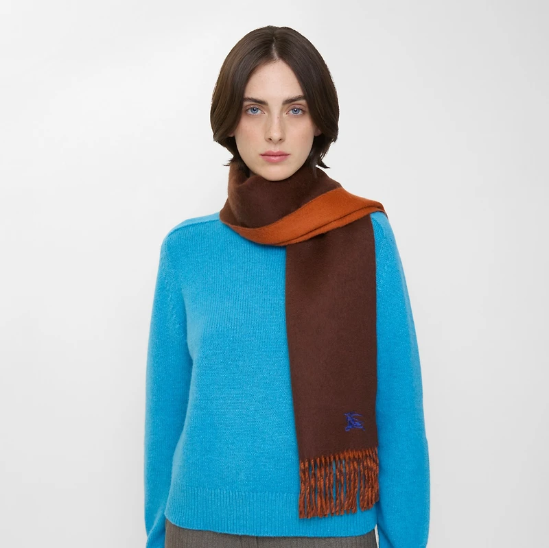 Reversible Cashmere Scarf in Treacle/brick | Burberry® Official