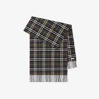 Check British Wool Scarf in Navy | Burberry® Official