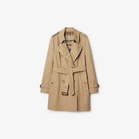 Short Chelsea Heritage Trench Coat in Honey - Women, Cotton Gabardine | Burberry® Official