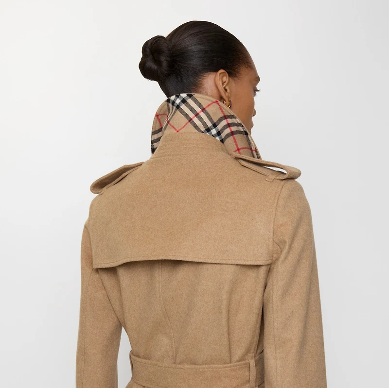 Long Cashmere Kensington Trench Coat in Camel beige - Women | Burberry® Official