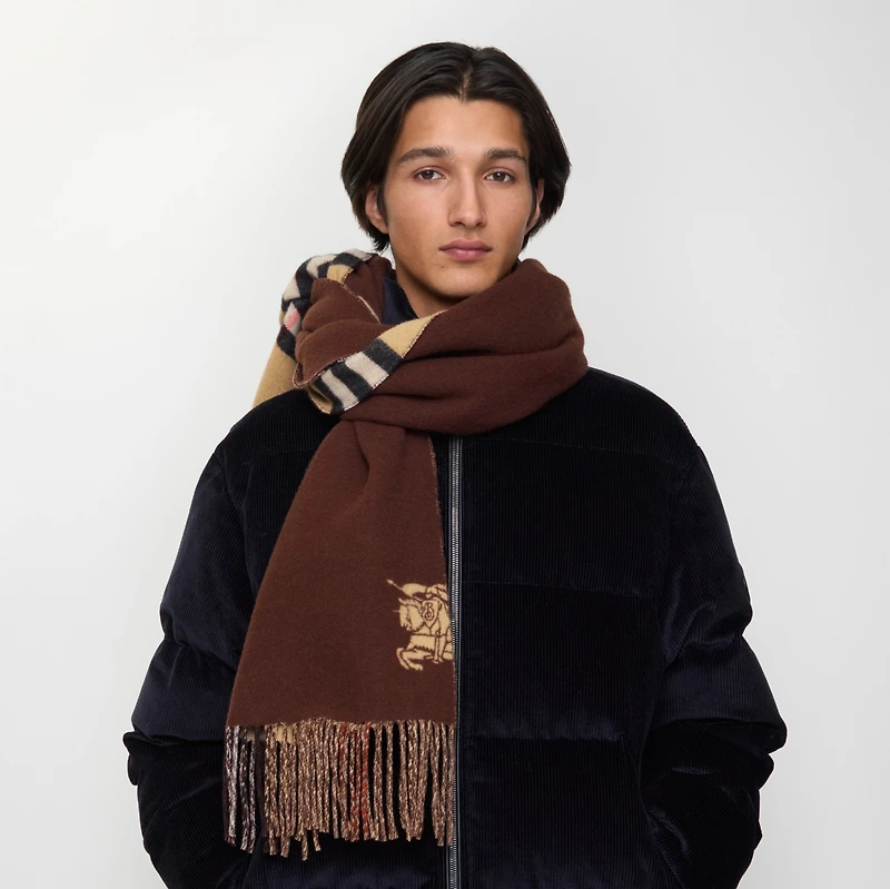 Wide Reversible Check Cashmere Scarf in Sand | Burberry® Official