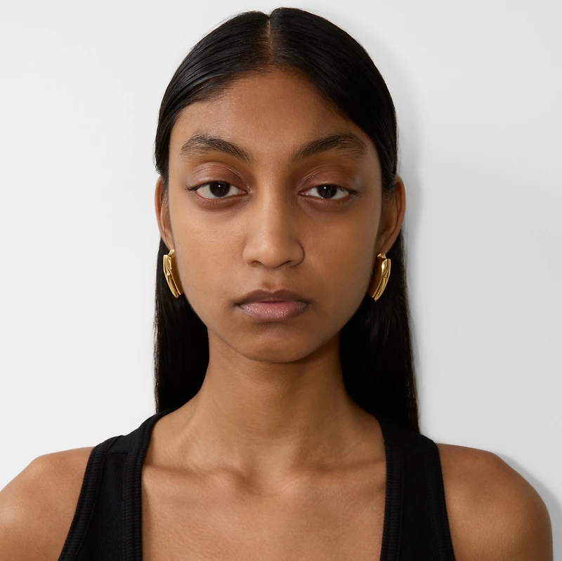 Shield Earrings in Gold
