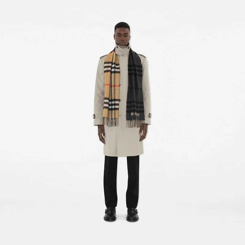 Contrast Check Cashmere Scarf in Archive beige/black | Burberry® Official