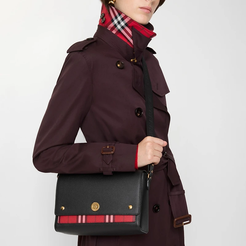 Note Bag in Black/post red - Women | Burberry® Official