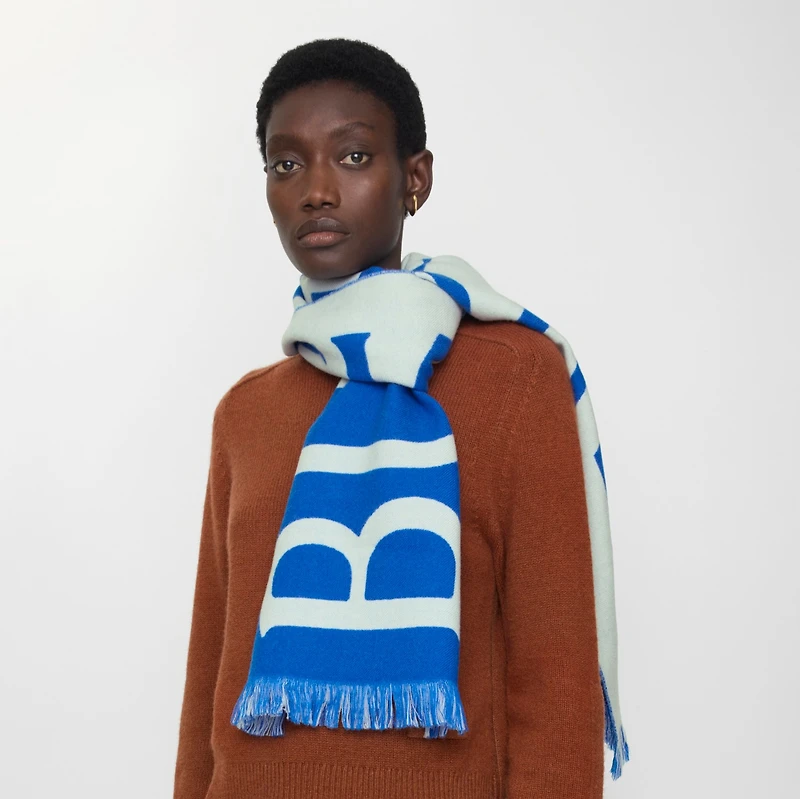 Logo Wool Scarf in Knight | Burberry® Official