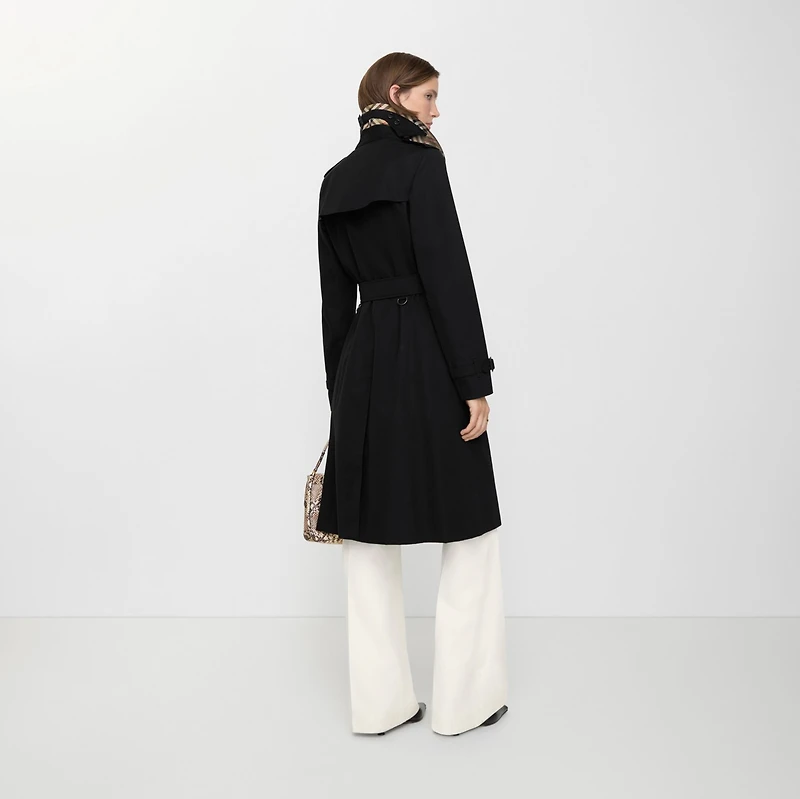 Long Chelsea Heritage Trench Coat in Black - Women, Cotton Gabardine | Burberry® Official