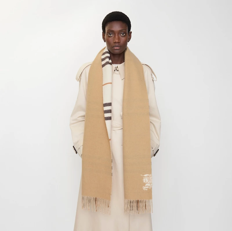 Wide Reversible Check Cashmere Scarf in Pebble white | Burberry® Official