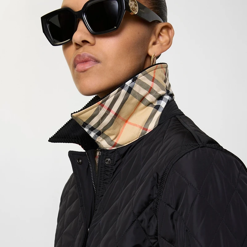 Cropped Quilted Nylon Jacket in Black/sand - Women | Burberry® Official