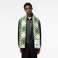 Check Wool Scarf in Tennis green | Burberry® Official