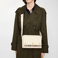 Note Bag in Vintage check/soap beige - Women, Leather | Burberry® Official