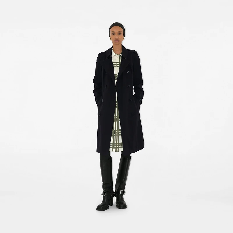 Long Chelsea Heritage Trench Coat in Black - Women, Cotton Gabardine | Burberry® Official