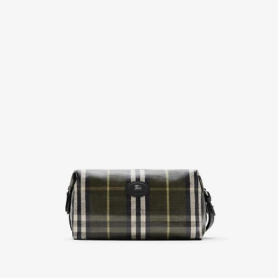 Highlands Travel Pouch in Thicket green - Men | Burberry® Official