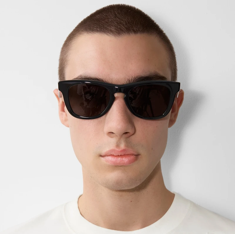Arch Facet Sunglasses in Black | Burberry® Official